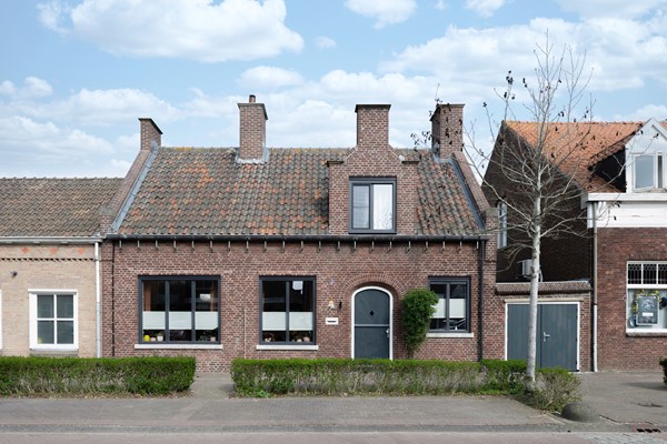 Te koop: Markt 16, 4758 BM Standdaarbuiten